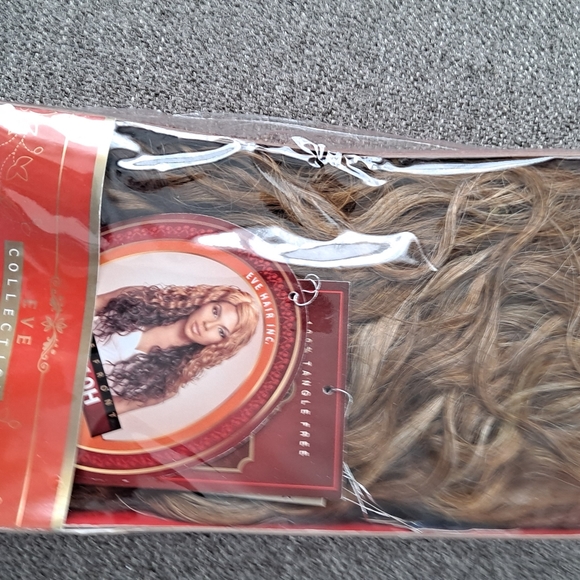 New Wig - Picture 1 of 3